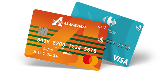 Cartões de crédito do Atacadão, da bandeira Mastercard, e do Carrefour da bandeira Visa